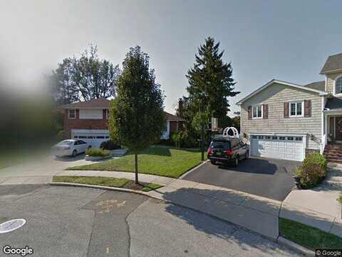 Hampton, WESTBURY, NY 11590