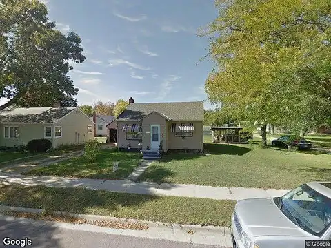 Collins, WINDOM, MN 56101