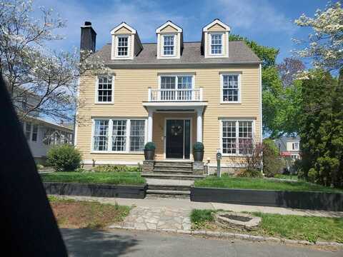 Brewster, STRATFORD, CT 06614