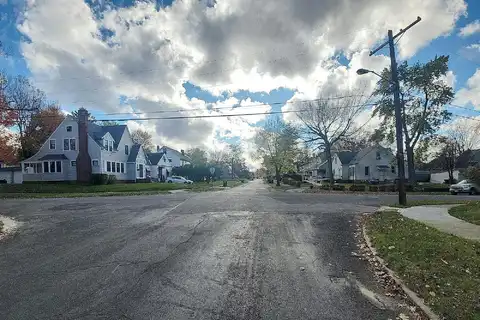 Greyton, CLEVELAND, OH 44112