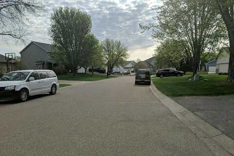 Greenspruce, MINNEAPOLIS, MN 55443