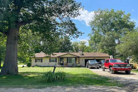 Byron, HOWELL, MI 48855