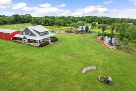 16000 Peterson RD, Gentry, AR 72734