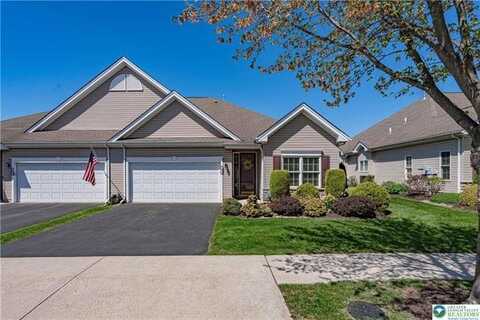 94 Moor Drive, Palmer, PA 18045