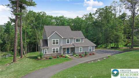 131 Chinaberry Way, KUNKLETOWN, PA 18058