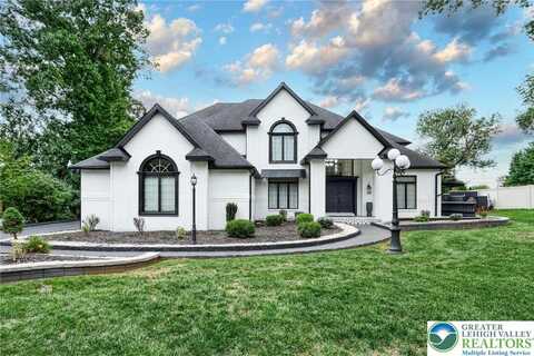 1231 Oakside Drive, Hanover Twp, PA 18017