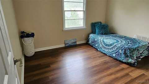 27 W Edgemont Avenue, Montgomery, AL 36105