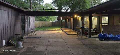 36 HONEYSUCKLE, Jackson, TN 38301
