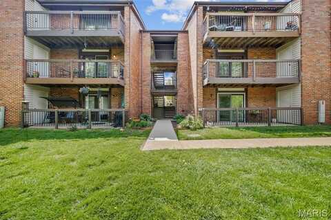 6832 Cottage Grove Lane, Saint Louis, MO 63129