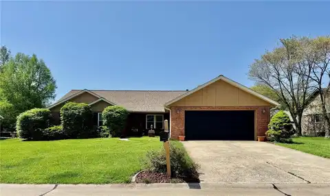 1725 Spruce Hill Drive, Belleville, IL 62221