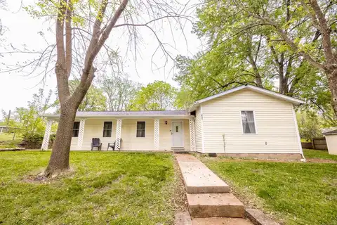 209 Roselawn Avenue, Fairview Heights, IL 62208