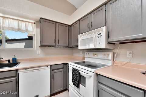 5135 E EVERGREEN Street, Mesa, AZ 85205