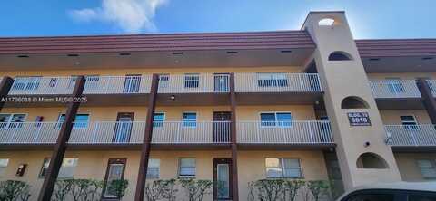 9010 Sunrise Lakes Blvd, Sunrise, FL 33322
