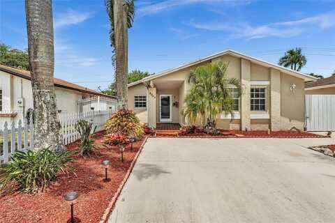 5347 NW 198th Ter, Miami Gardens, FL 33055
