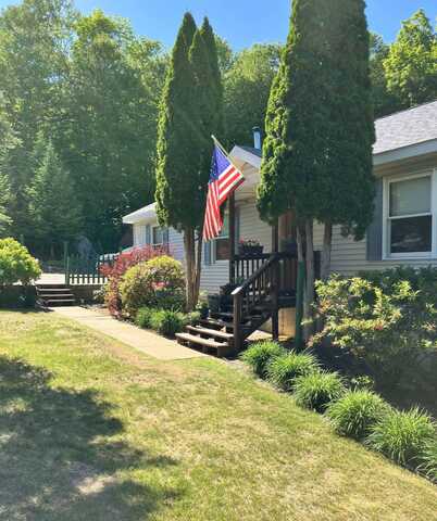 2091 St Rt 8s, Johnsburg, NY 12853