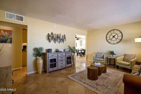 6901 E PORTLAND Street, Scottsdale, AZ 85257