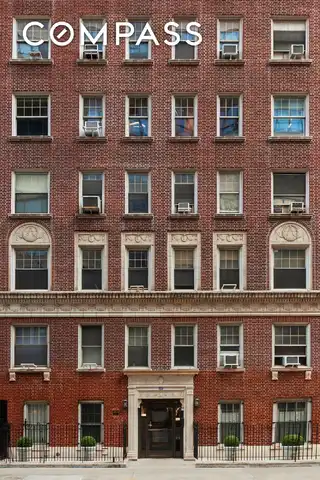 25 West 64th Street, New York, NY 10023