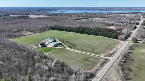N7437 County Road GG, Crivitz, WI 54114