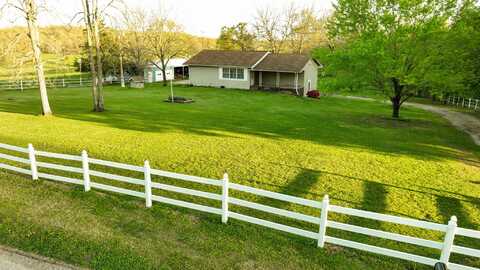 3466 County Road 3600, Willow Springs, MO 65793