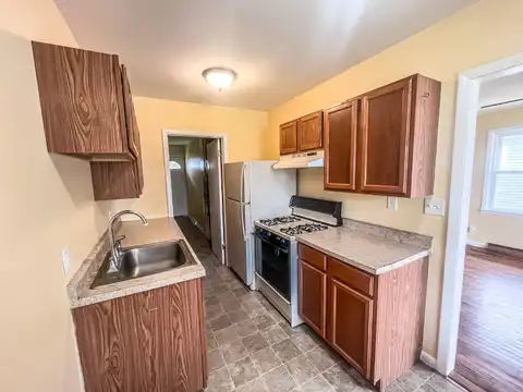805 N 10th Street, Monmouth, IL 61462
