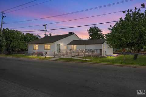 1701 Potomac Avenue, Bakersfield, CA 93307