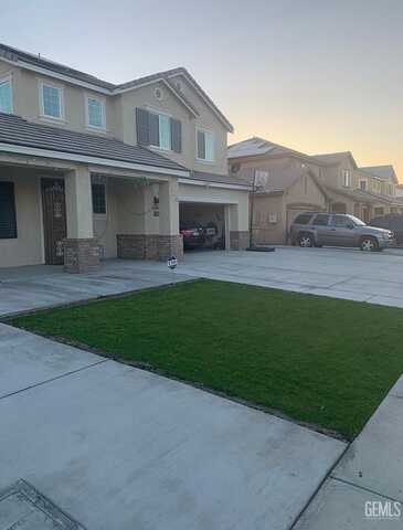 5017 Clear Crystal Drive, Bakersfield, CA 93313