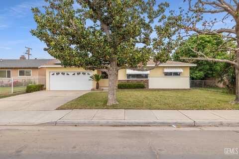 104 Sequoia Drive, Bakersfield, CA 93308