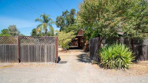 306 Else Way, Cloverdale, CA 95425