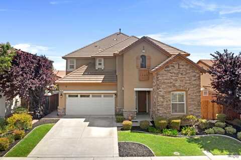 825 Hampton Street, Vacaville, CA 95687