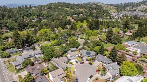 3205 Fitzpatrick Court, Santa Rosa, CA 95404
