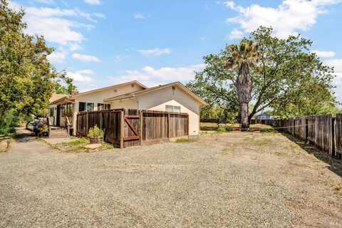 10220 Starr Road, Windsor, CA 95492