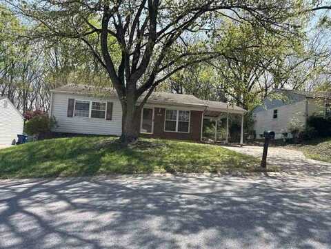 2724 Essex St, Saint Charles, MO 63301