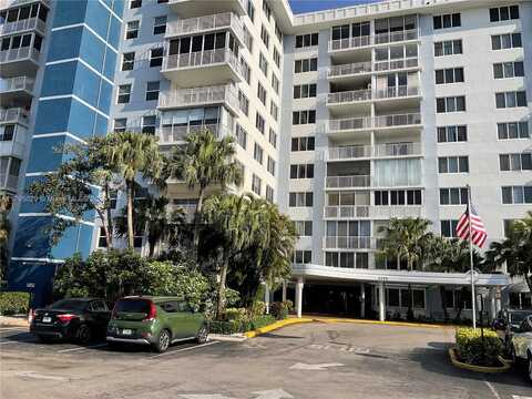 4200 Hillcrest Dr, Hollywood, FL 33021