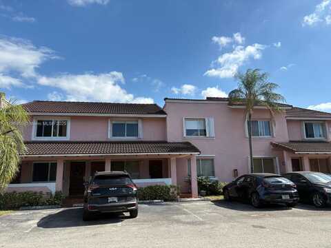 8039 Lake Dr, Doral, FL 33166
