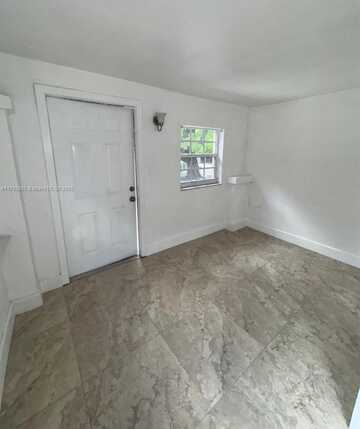 1315 SW 3rd St, Miami, FL 33135