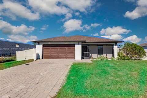 2705 NW 5th Ter, Cape Coral, FL 33993
