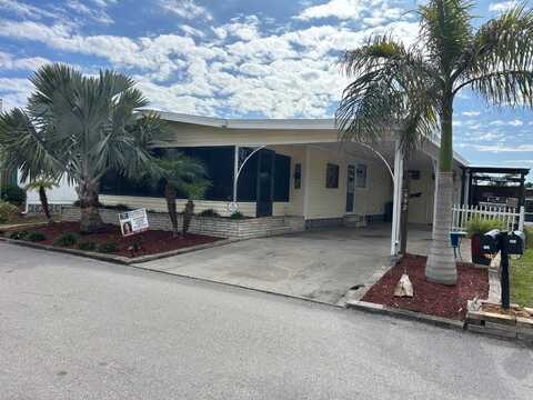 492 Avanti Way Blvd, Fort Myers, FL 33917
