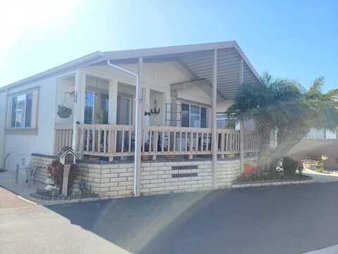 5200 Heil Ave, Huntington Beach, CA 92649