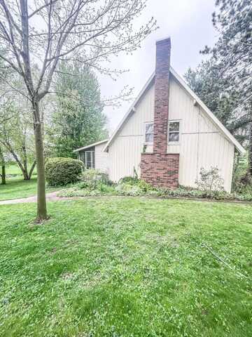 315 E Locust St, Kirkwood, IL 61447