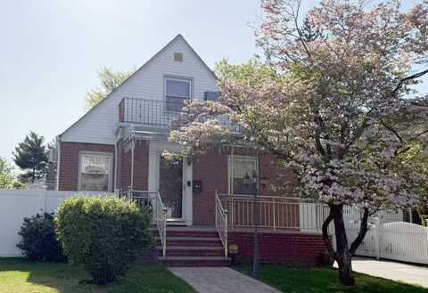 58-23 196th Street, Fresh Meadows, NY 11365