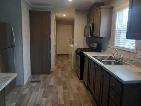 161 Birch Ct., Belleville, MI 48111