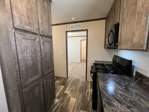149 Birch Ct., Belleville, MI 48111