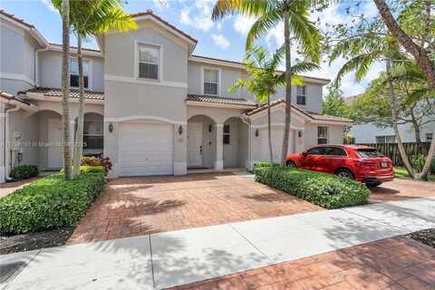1018 NE 208th St, Miami, FL 33179
