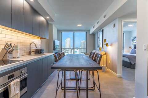 227 NE 2nd St, Miami, FL 33132