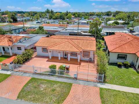 330 W 48th St, Hialeah, FL 33012