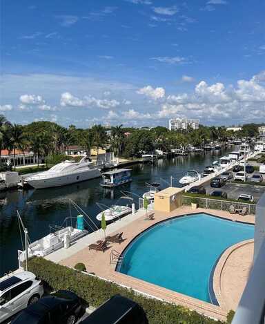 2020 NE 135th St, North Miami, FL 33181