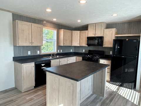5153 Tokay, Flint, MI 48507