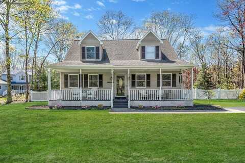 36 N Cozine Road, Manorville, NY 11949