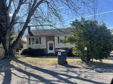 101 hemlock ct, King, NC 27021