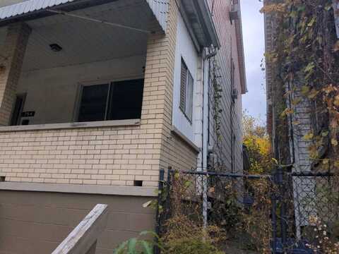 764 Mary St, Mc Kees Rocks, PA 15136